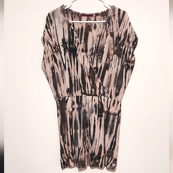 Velvet by Graham & Spencer Dresses & Skirts - 📣 Velvet by Graham & Spencer Wrap Front Bodycon Mini Dress EUC Size XS